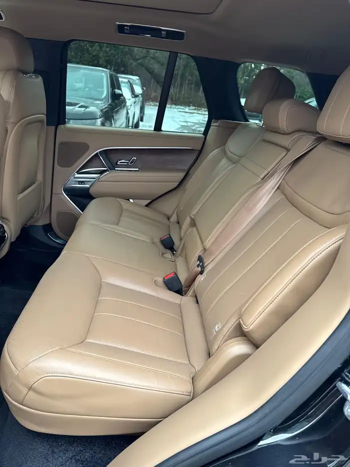 للبيع رانج روفر فوج 2023 - V8 بسعر خرافي وارد كندا 10