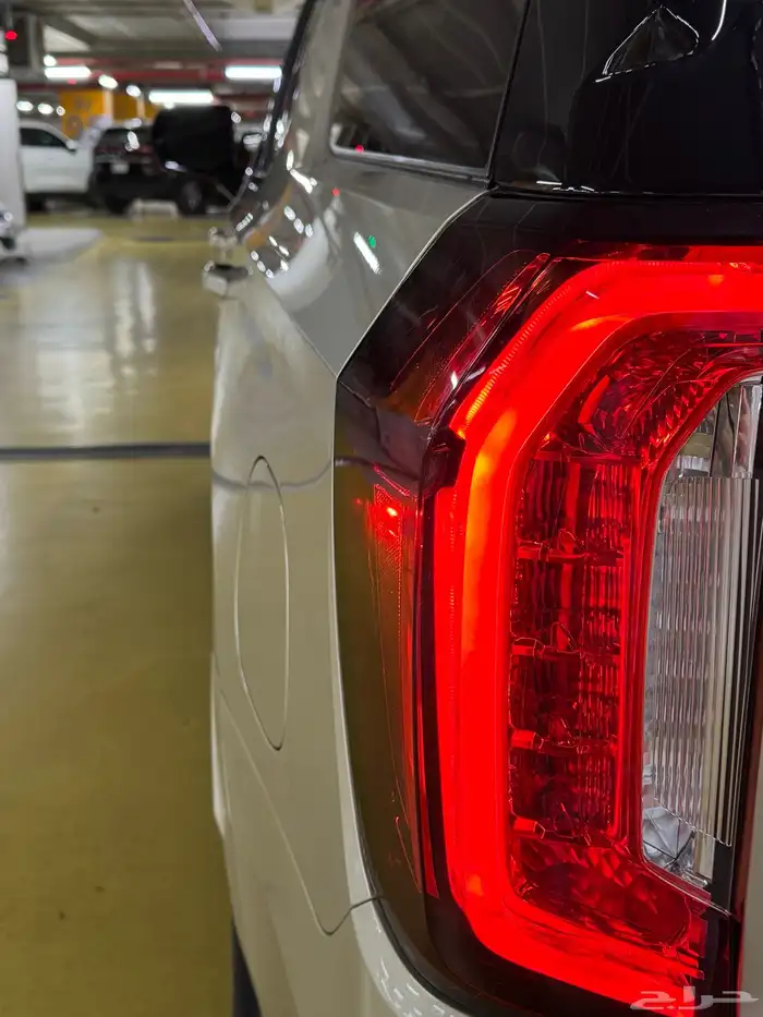 للبيع يوكن 2021 دبل ( نظيف جدا  ) 6