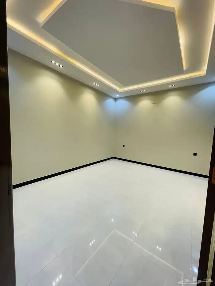 للبيع شقق تمليك ارضي بحوش مدخل سياره 6 غرف بسعر 550 الف 19