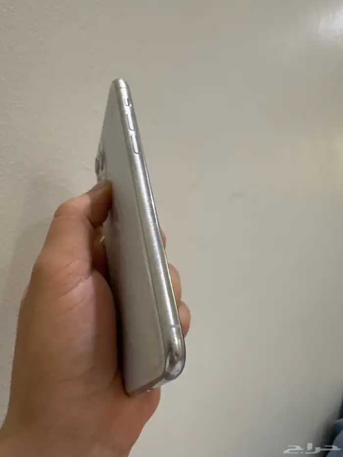 ايفون 11 برو ابيض 3