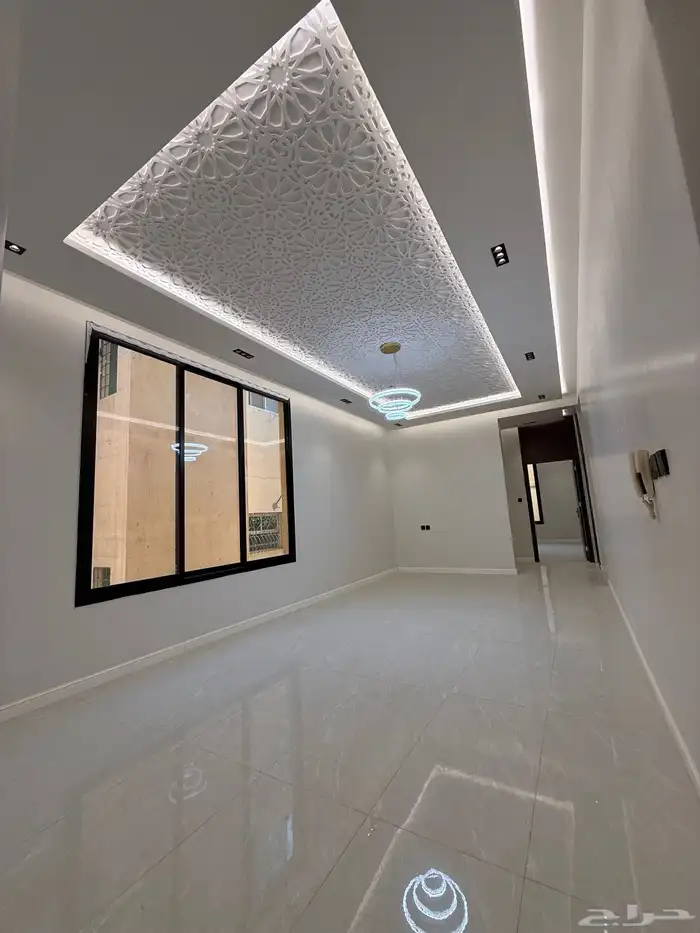 دور علوي فاخر للإيجار بحي النسيم 7