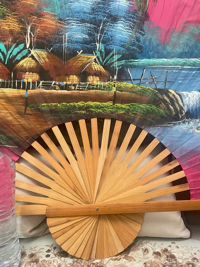 Hand-painted wall fan مرسومة يدويا على مروحة 8