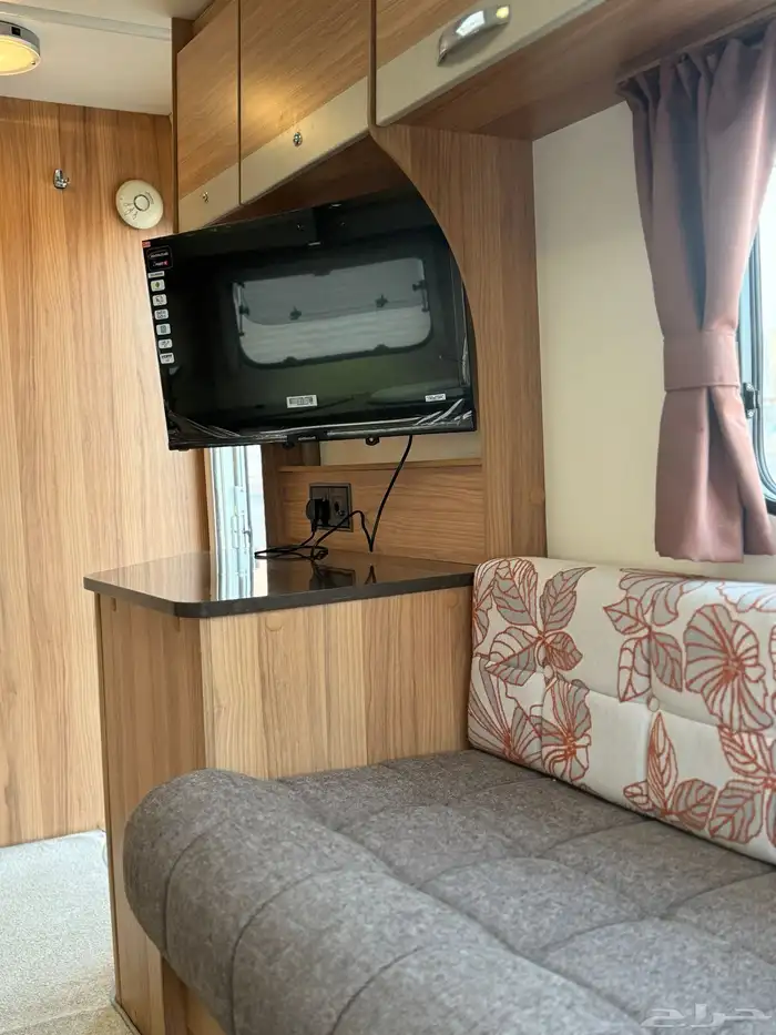 كرفان اوربي 4 متر ( شبة الجديد ) 43