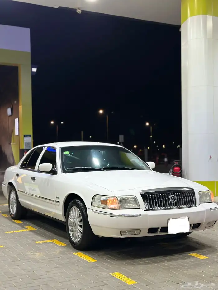 فورد قراند ماركيز موديل 2011 6