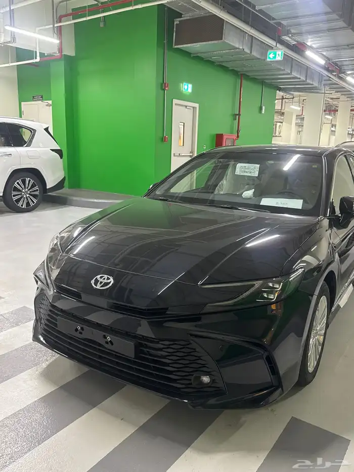 كامري LE بنزين 2025 بطاقة جمركيه 8