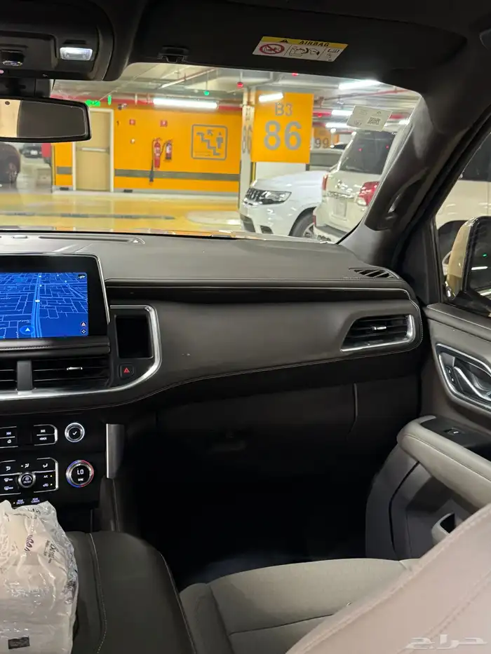 للبيع يوكن 2021 دبل ( نظيف جدا  ) 21