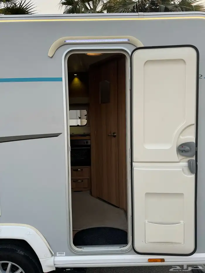 كرفان اوربي 4 متر ( شبة الجديد ) 27