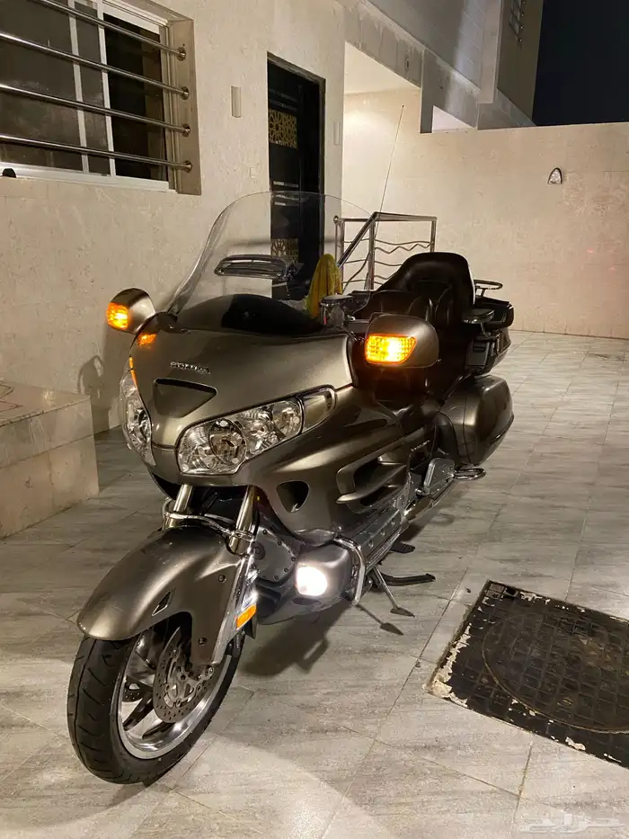 للبيع قولد ونق 2006 لفل 3 جمرك ممشى قليل 5