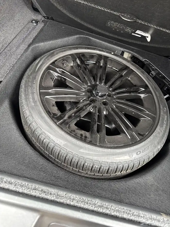 للبيع رانج روفر فوج 2023 - V8 بسعر خرافي وارد كندا 12