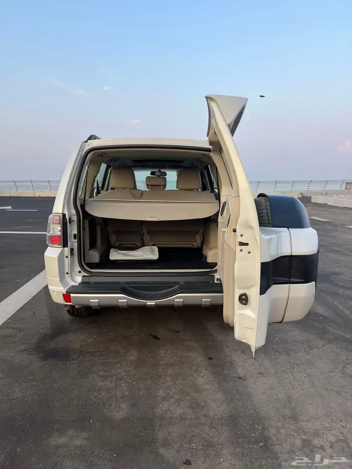 ميتسوبيشي باجيرو 2016 فل كامل بدي وكاله ممشى قليل نظيف جدا 18