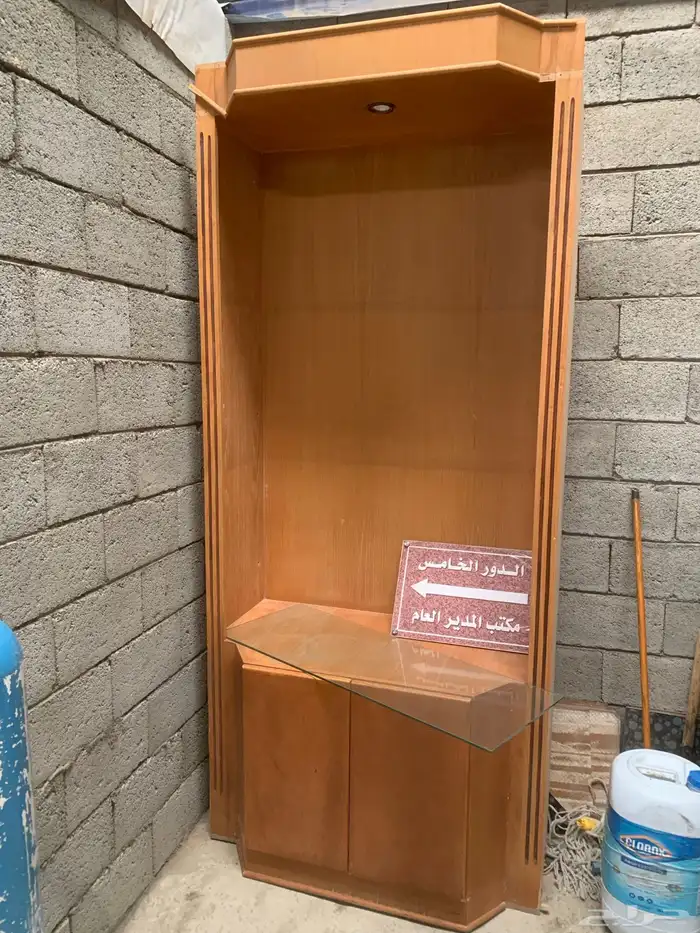 دواليب مع رفوف 2