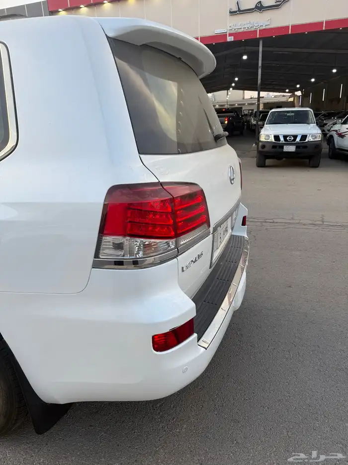 لكزس 2012 مخزن مالك اول فل كامل 9