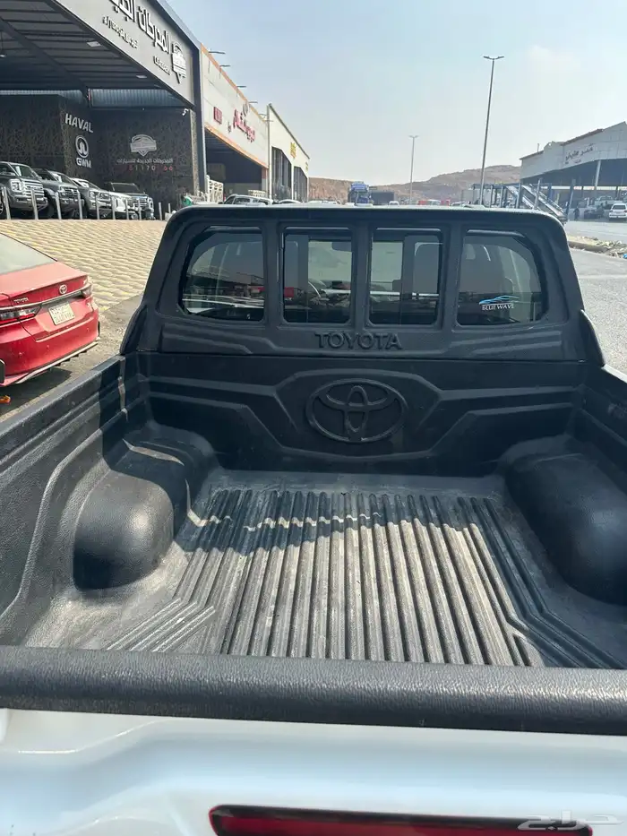 تويوتا هايلوكس سوبر جي ال اكس ديزل 2.4 موديل 2023 مستعمل 5
