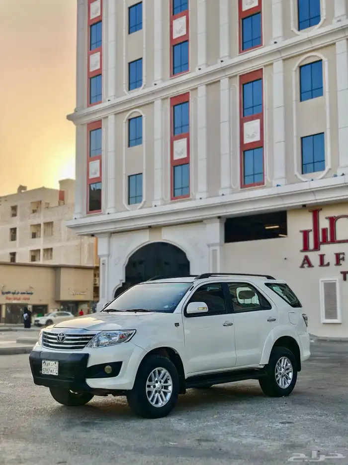 تايوتا فورشينار 2015 فل كامل ستين عام VX 5