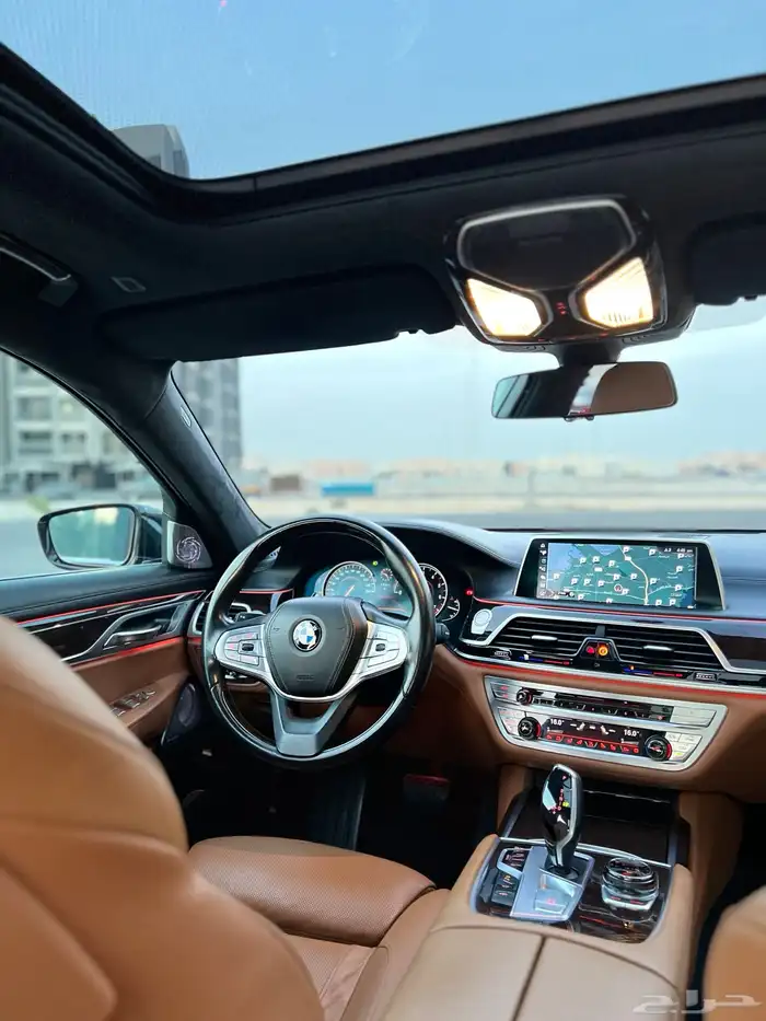 بي ام دبليو 750li ممشى قليل 2016 قمة النظافة بحالة الوكالة 35