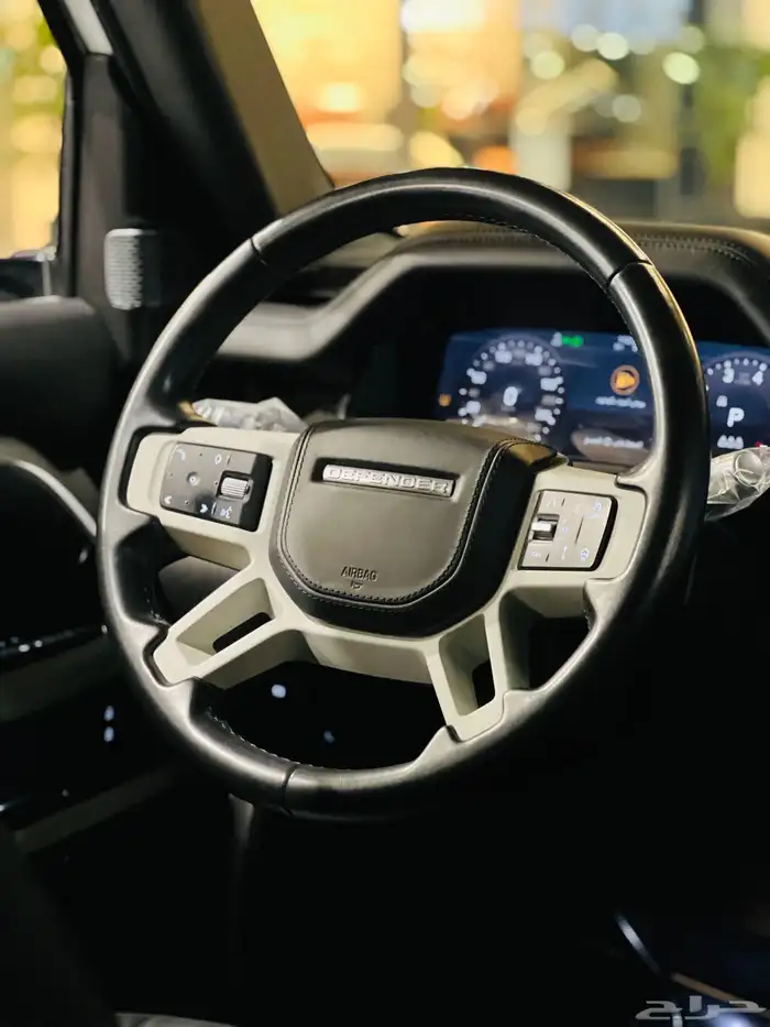 لاند روفر ديفندر 2020 HSE (بحالة ممتازة) 10