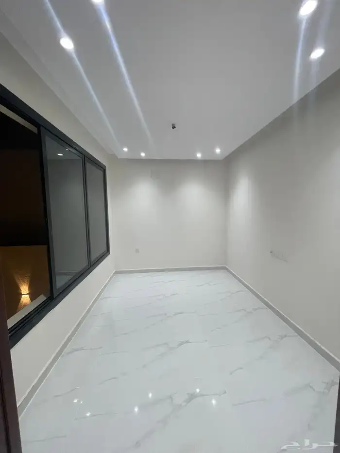 فيلا للإيجار المشرقية حي الجنادرية 32