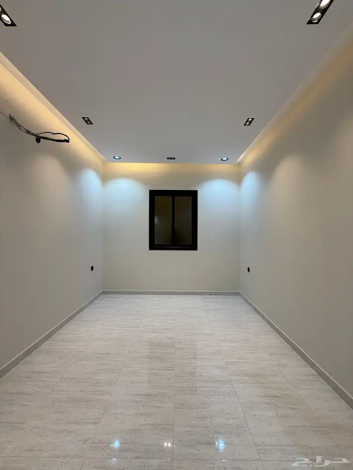 للبيع شقق ارضيه بمداخل مستقله حي الراقي وسط الخدمات 9