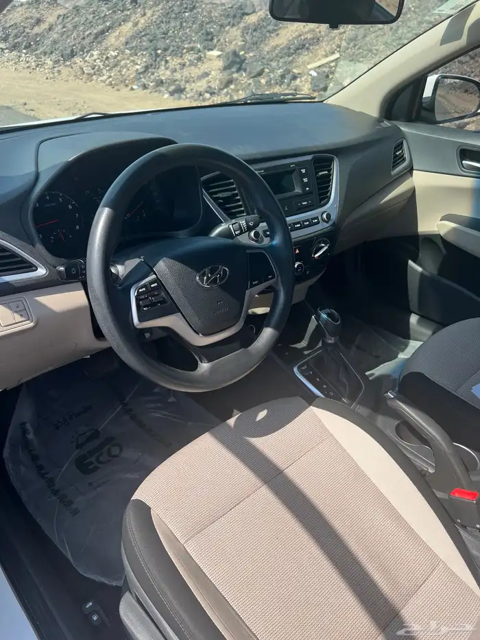 أكسنت موديل 2021 حالة ممتازة 11