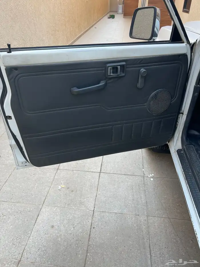 باترول نيسان 90 بدي بلاده وتم ذكر الملاحضات في الصور 25