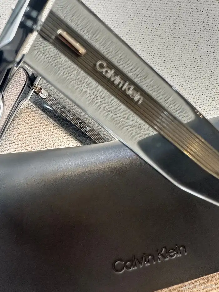 نظارة شمسية ماركة كالفن كلاين 4