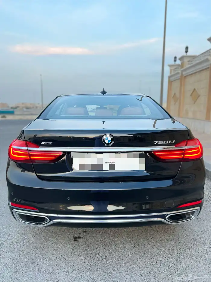 بي ام دبليو 750li ممشى قليل 2016 قمة النظافة بحالة الوكالة 16