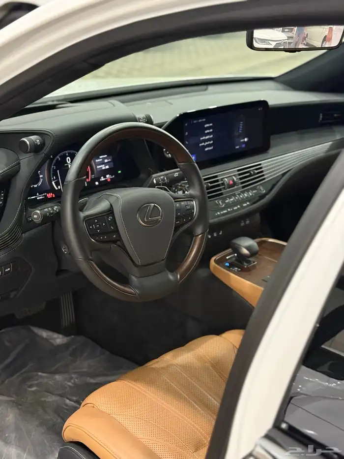 لكزس LS500 2024 Lexus عداد 10 الاف مالك واحد 13
