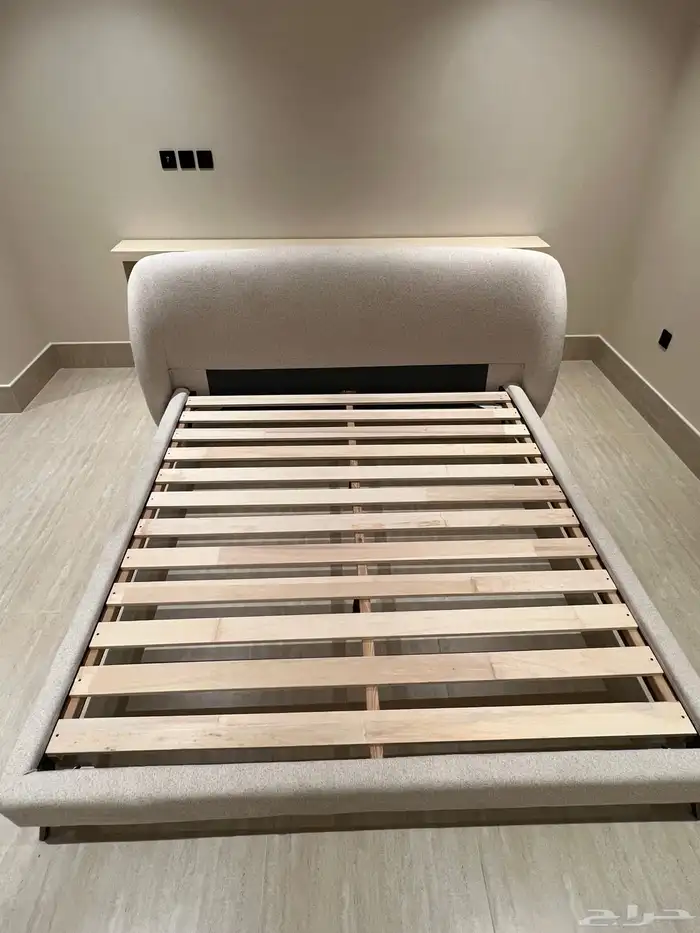 سرير للبيع شبه جديد استخدام 3 مرات فقط 1