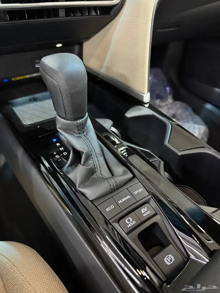 تويوتا كامري E-PLUS هايبرد 2025جديد سعودي 109.000 شامل 14