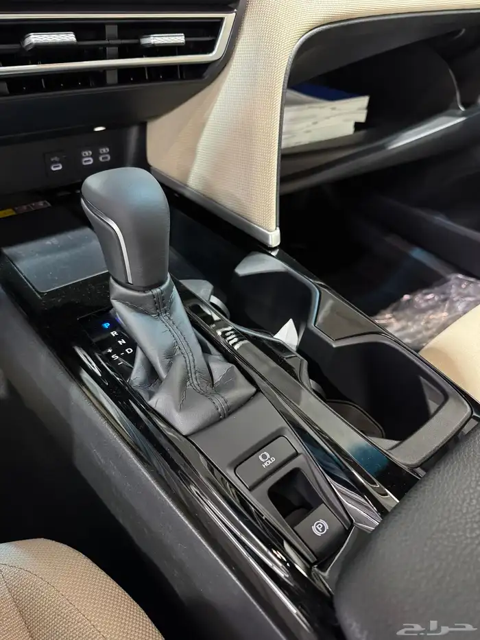 تويوتا   كامري LE بنزين 2025 جديد سعودي 116.000شامل 14