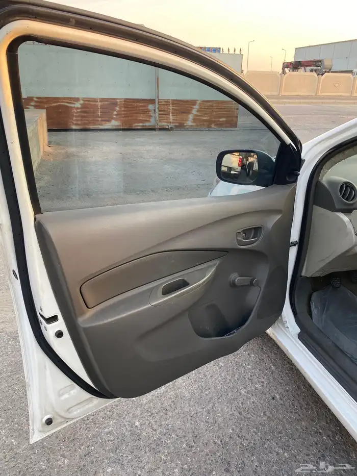 يارس 2010 قير عادي 6