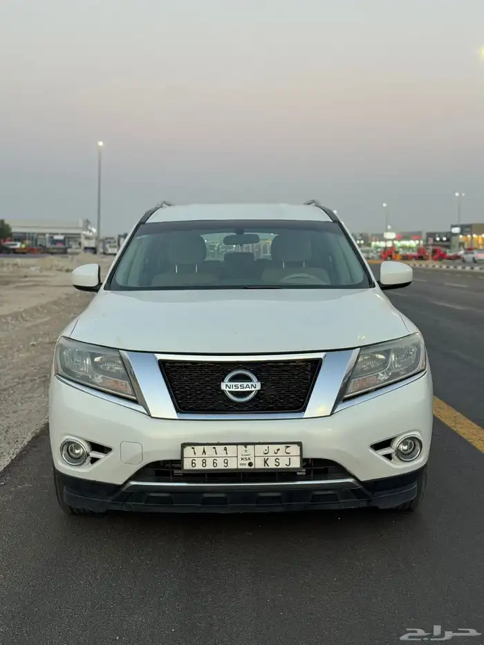 نيسان 2