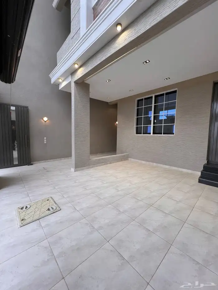 للبيع ادوار ارضيه وادوار علويه خلف المعارض خميس مشيط 4