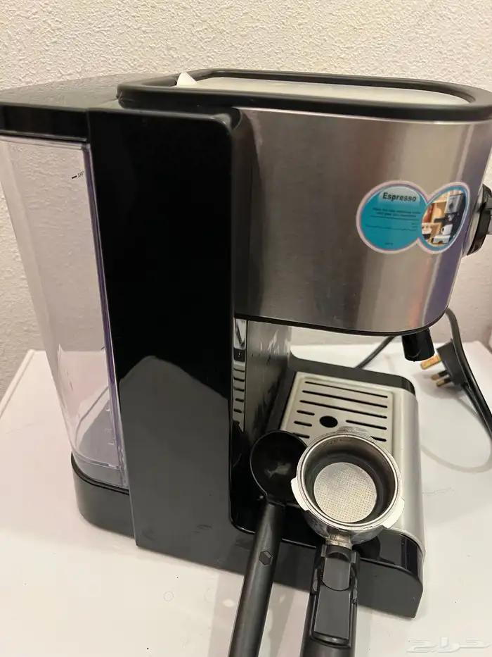 الة قهوه نظيفة بكامل ادواتها 1