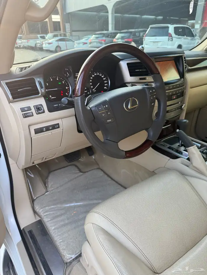 لكزس 2012 مخزن مالك اول فل كامل 10