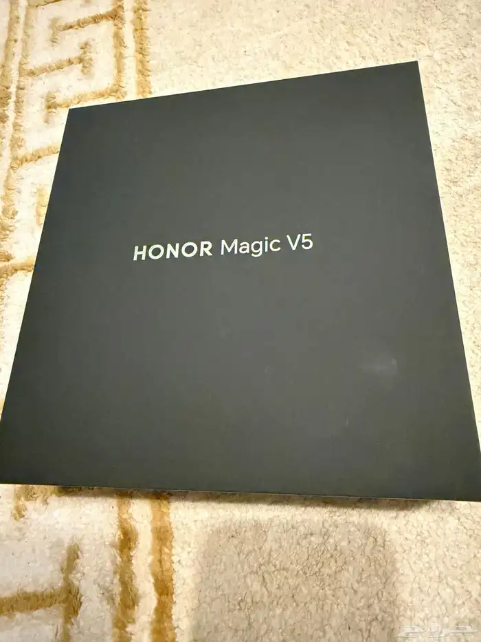 هواوي اونر ماجيك في5 نظيف استخدام شهر 4
