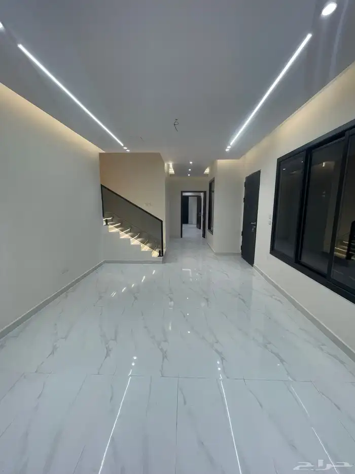 فيلا للإيجار المشرقية حي الجنادرية 16