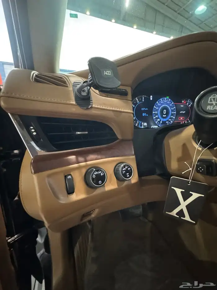 كاديلاك اسكاليد فل كامل طويل 17