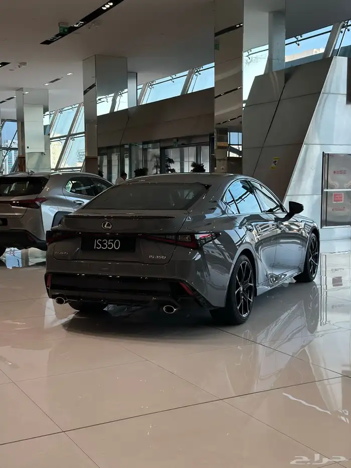 لكزس is350f بلاك ادشن 2025 3