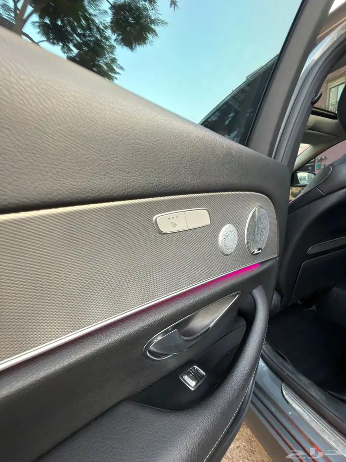 مرسيدس e300 موديل 2019 معدل 2023 14