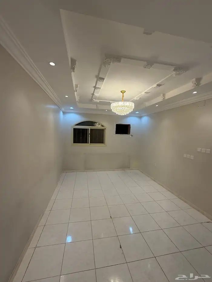 دور علوى للإيجار بحى الخليج شارع ابن الهيثم 4