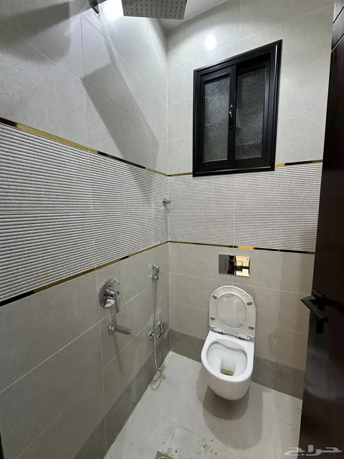 للبيع شقه ارضيه 6غرف بحوش ومدخل سياره بدره الموسي550الف 7