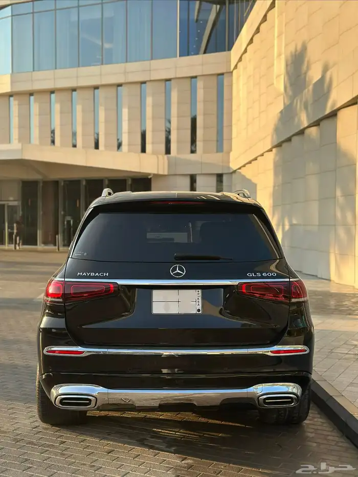 GLS600 MAYBACH 2023 مخزن 18