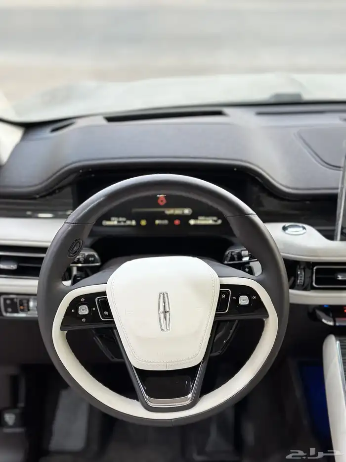 لنكلولن بريزيدنشيل اعلى فئه 4