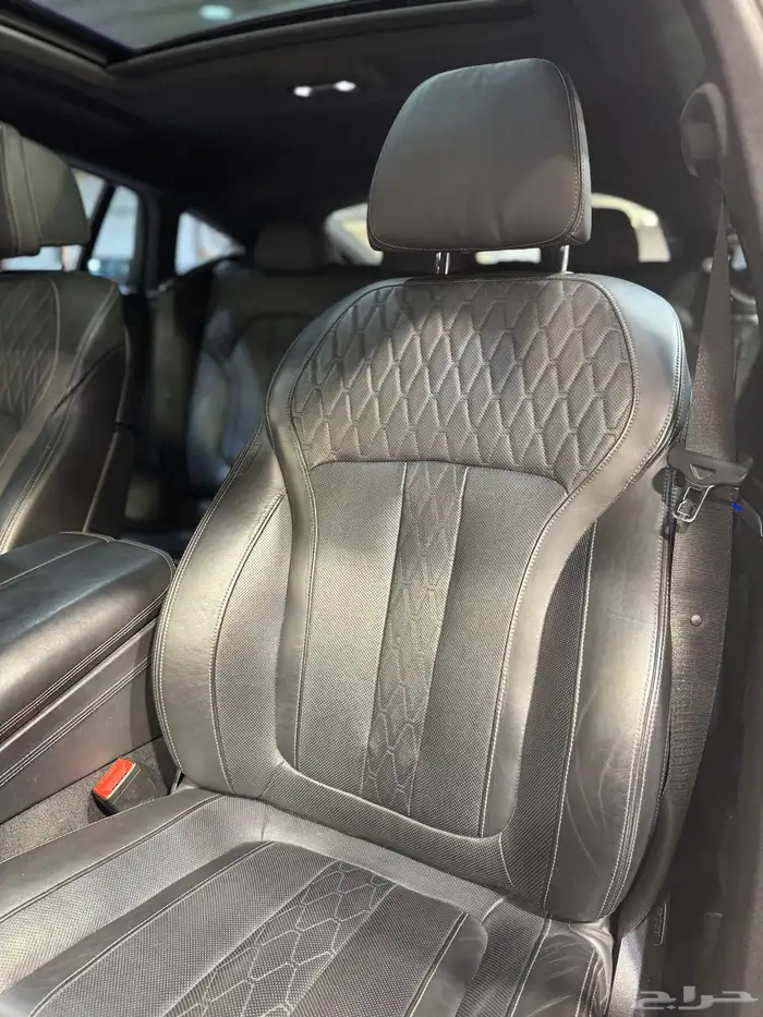 بي ام دبليو v8 موديل 2020 25