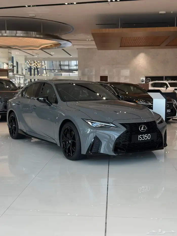 لكزس is350f بلاك ادشن 2025 0