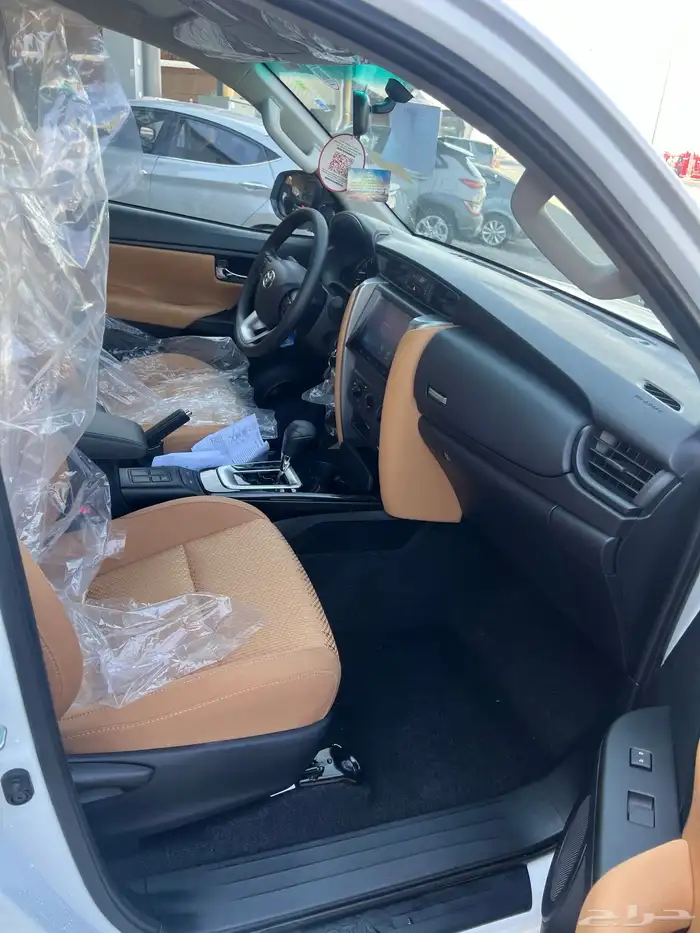 تويوتا فورتشنر بدون دبل 2025 4