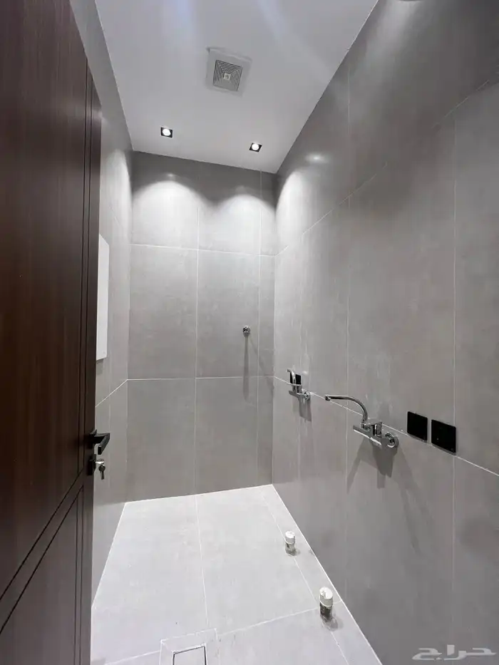 للتمليك شقق علوية فخمة vip بحي الراقي شرق خميس مشيط 21