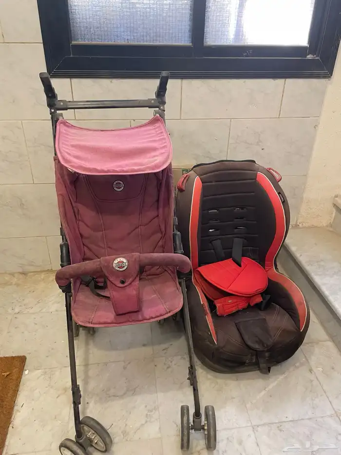 كرسي سياره من جونيورز. وعربيه أطفال 0