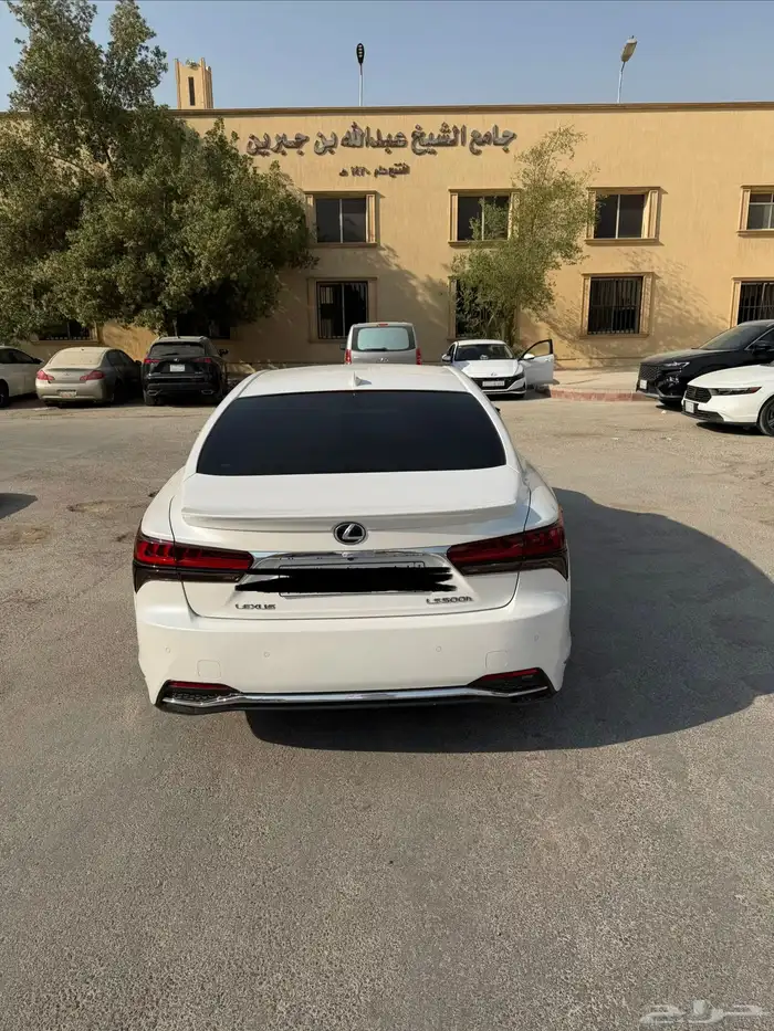 للبيع لكزس 2022 نظيفه 19